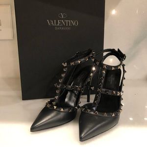 Valentino Signature Noir Rockstud 100mm
